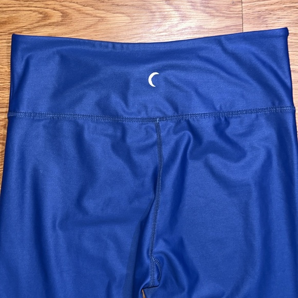 Zyia Blue Metallic Light n Tight Hi-Rise 7/8 24" NWOT - Picture 13 of 14